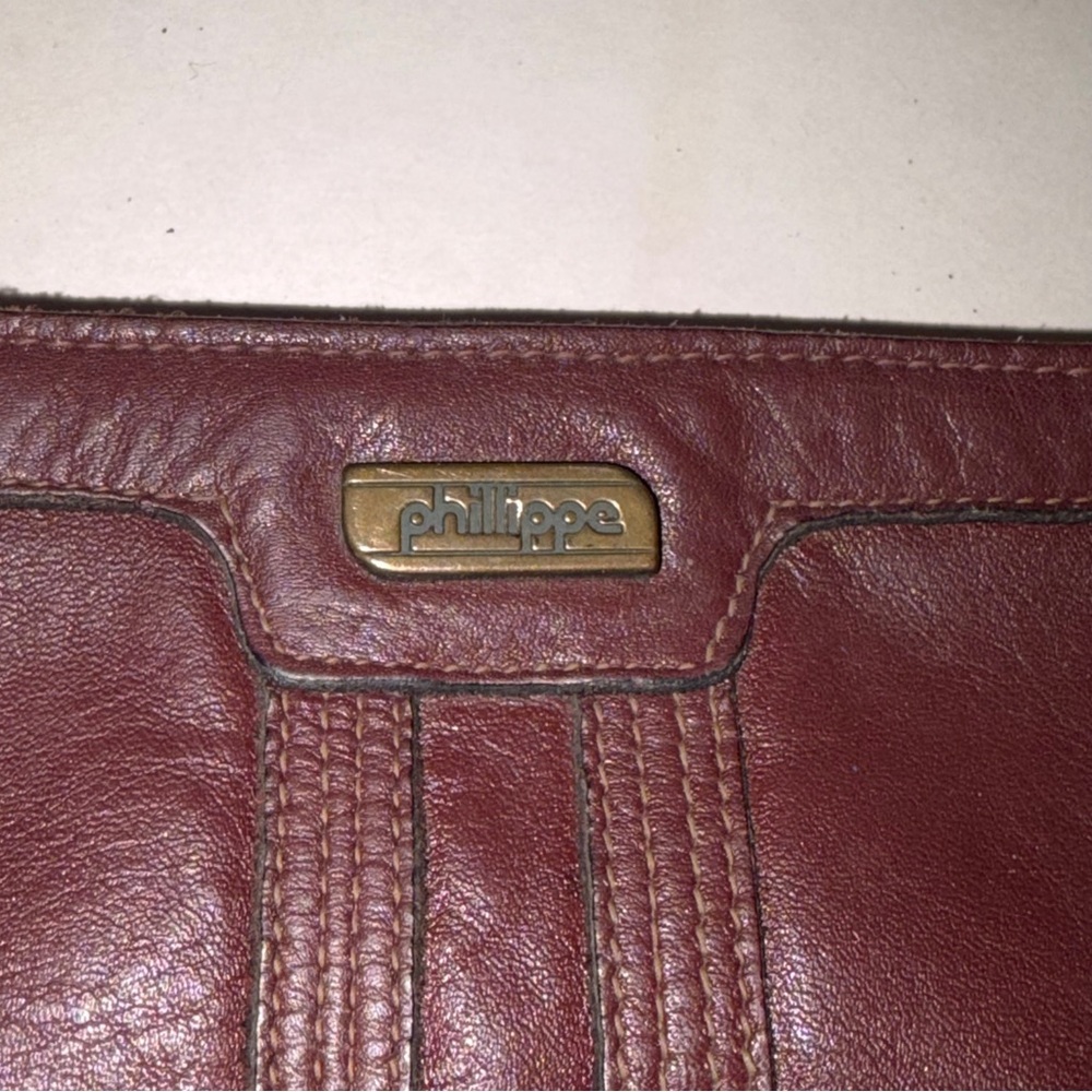 Vintage Phillippe Burgundy Leather Zip Top Wristlet Clutch Handbag Purse - Picture 4 of 9